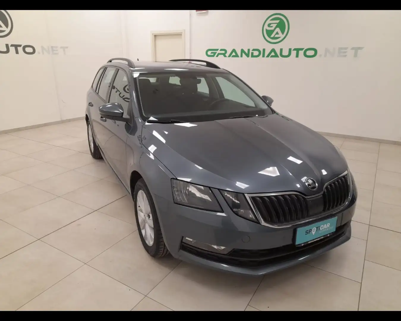 Skoda Octavia III -  Wagon 1.4 tsi g-tec Ambition 110cv Zilver - 2