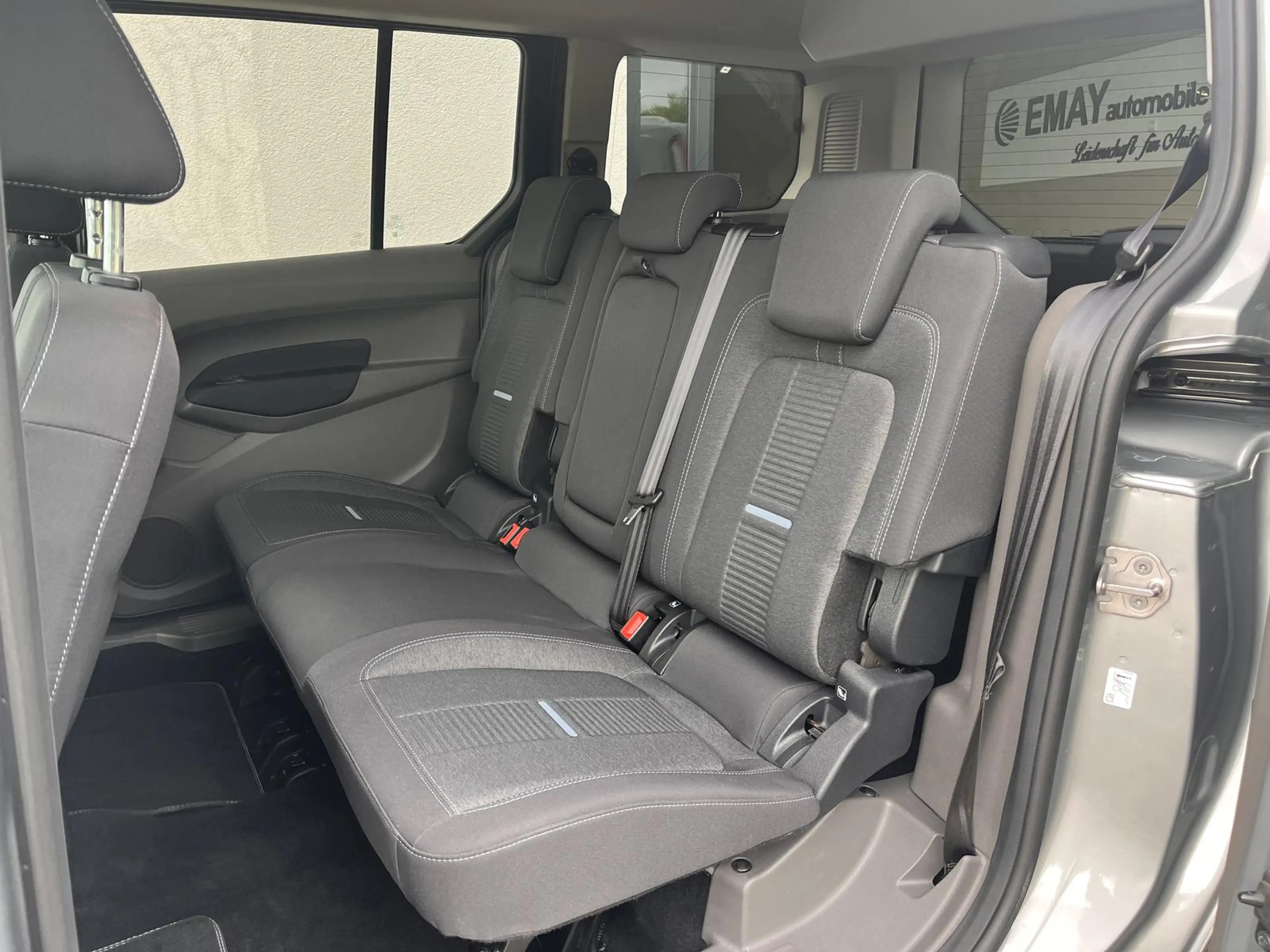 Ford Grand Tourneo Active 1.5 EcoBlue TDCi//P.Dach// — photo 14