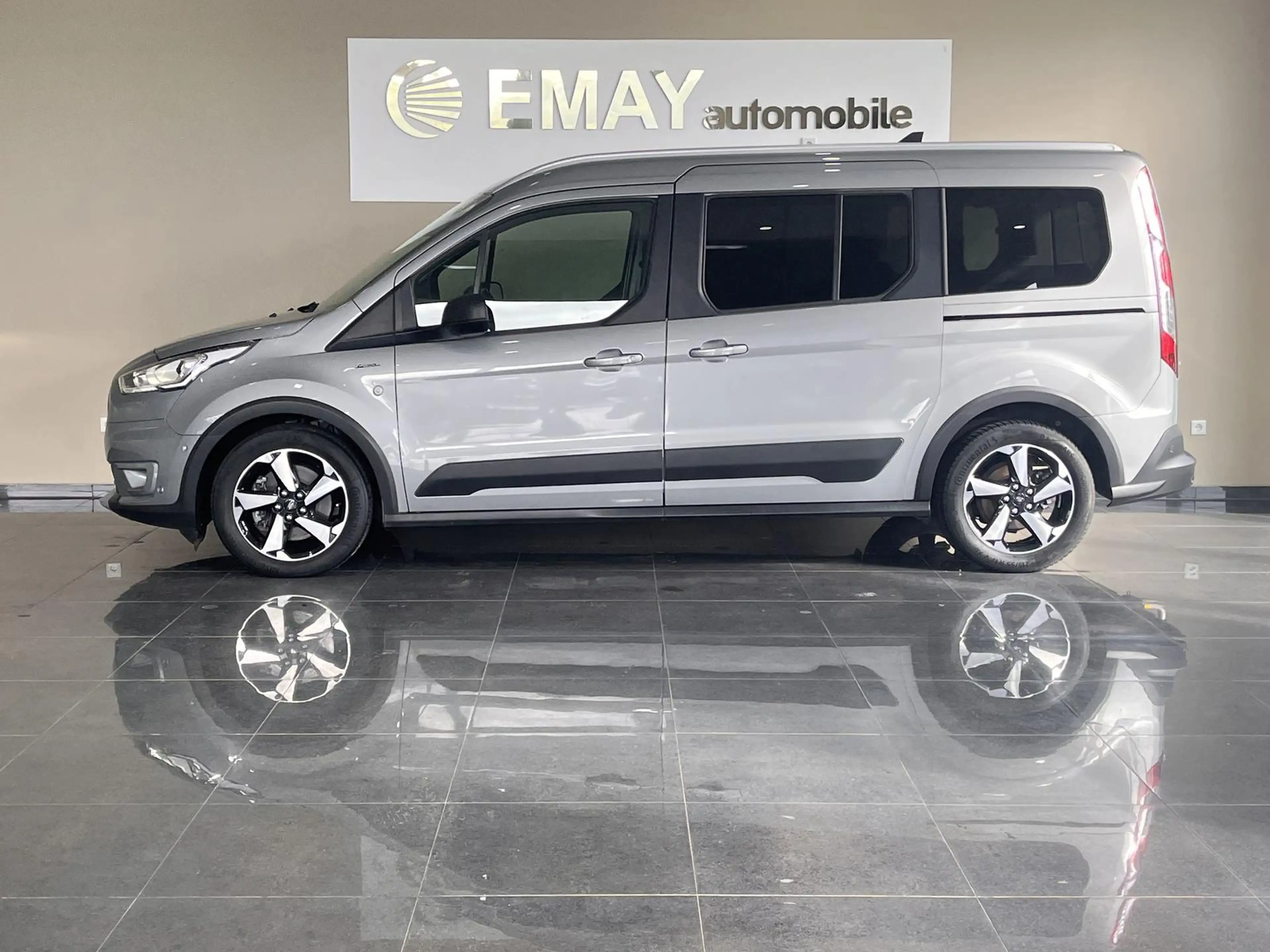 Ford Grand Tourneo Active 1.5 EcoBlue TDCi//P.Dach// — photo 2