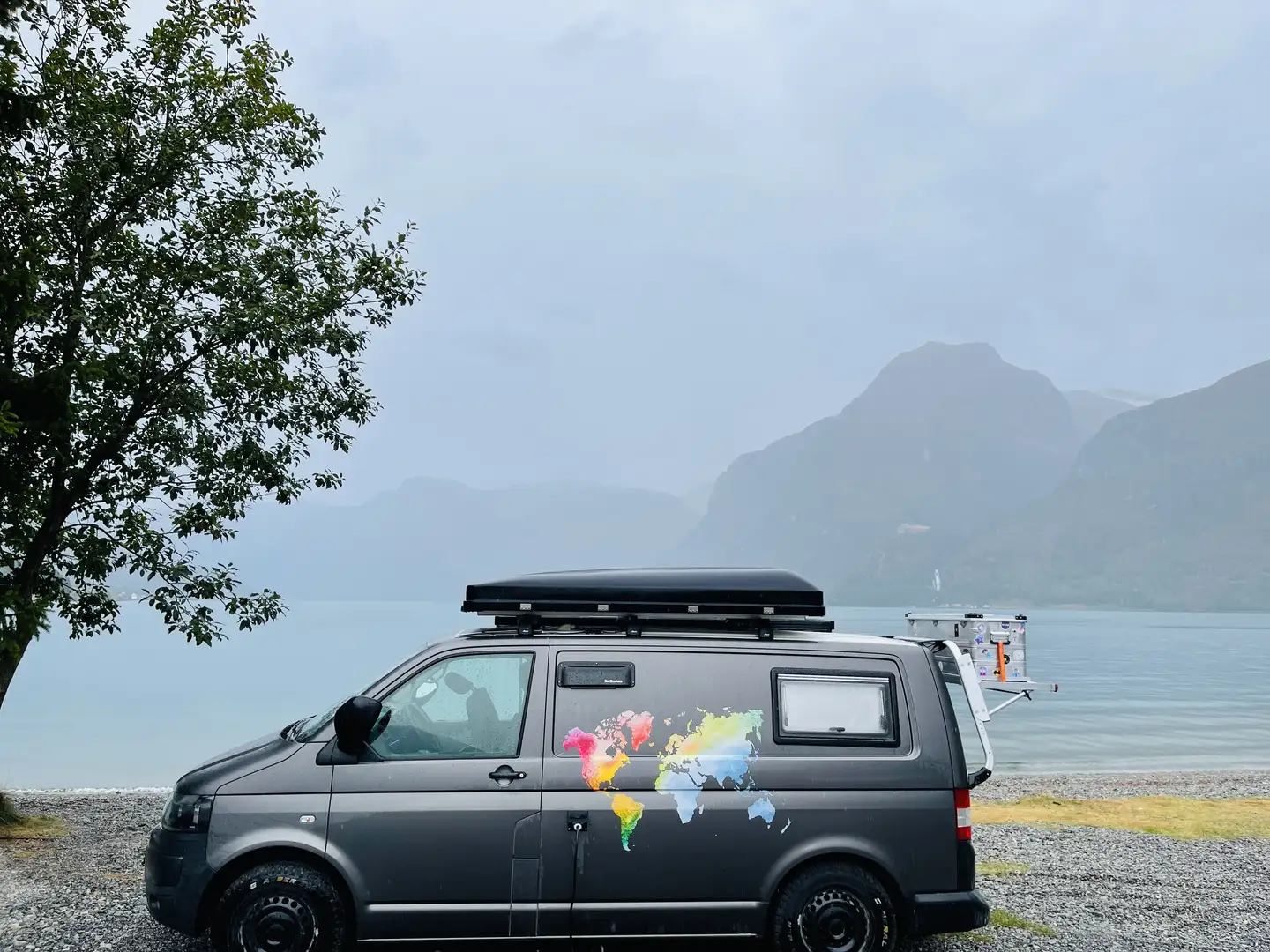 Volkswagen T5 Transporter Camper, Dachzelt, Wohnmobil Weiß - 1