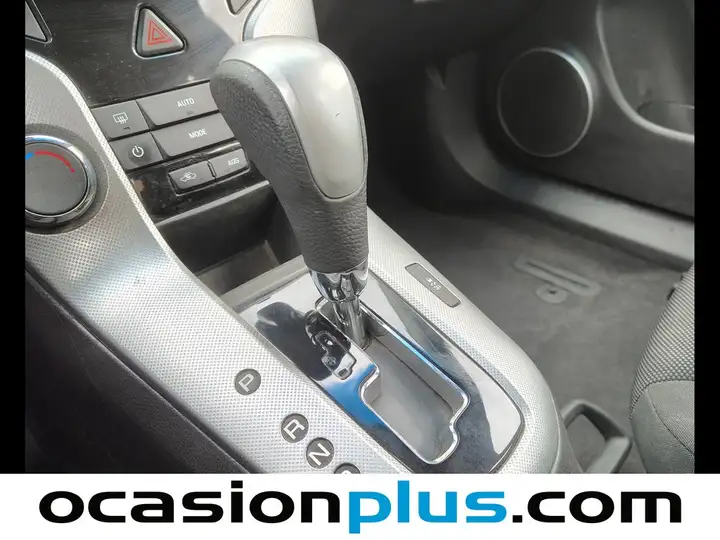 Chevrolet Cruze 1.8 LTZ 4p 2011, foto 5