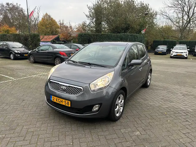 Kia Venga 1.4 CVVT Fuse , airco , panoramadak 117.000 km