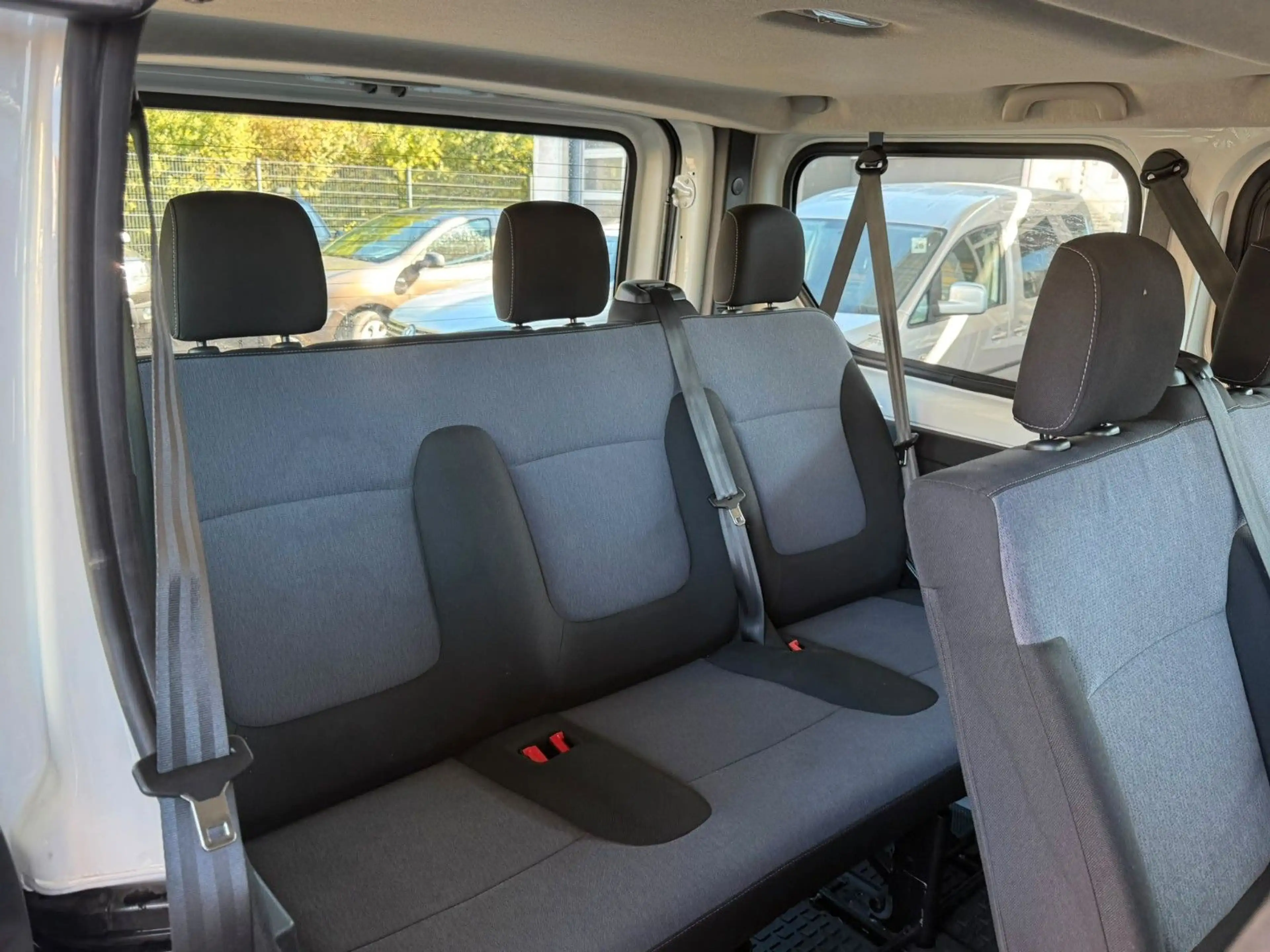 Opel Vivaro B Kombi Combi L1H1*9-Sitze* — photo 12