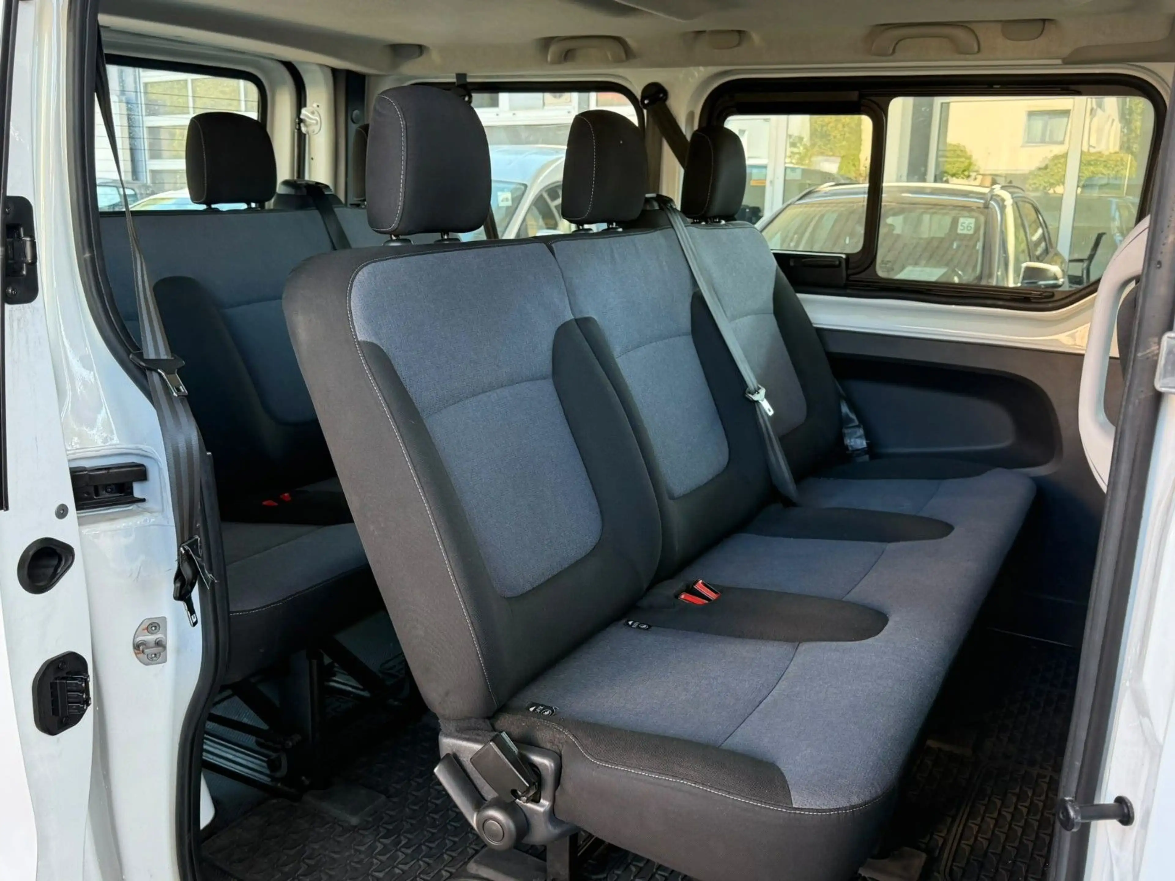 Opel Vivaro B Kombi Combi L1H1*9-Sitze* — photo 11