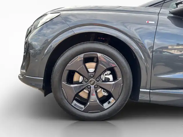 Audi Q4 E-Tron view 8