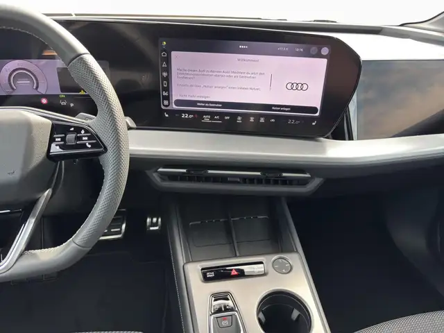 Audi Q4 E-Tron view 13