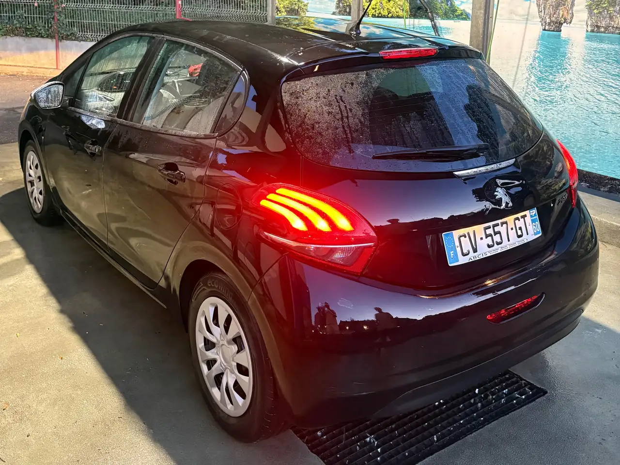 Peugeot 208 208 — photo 4
