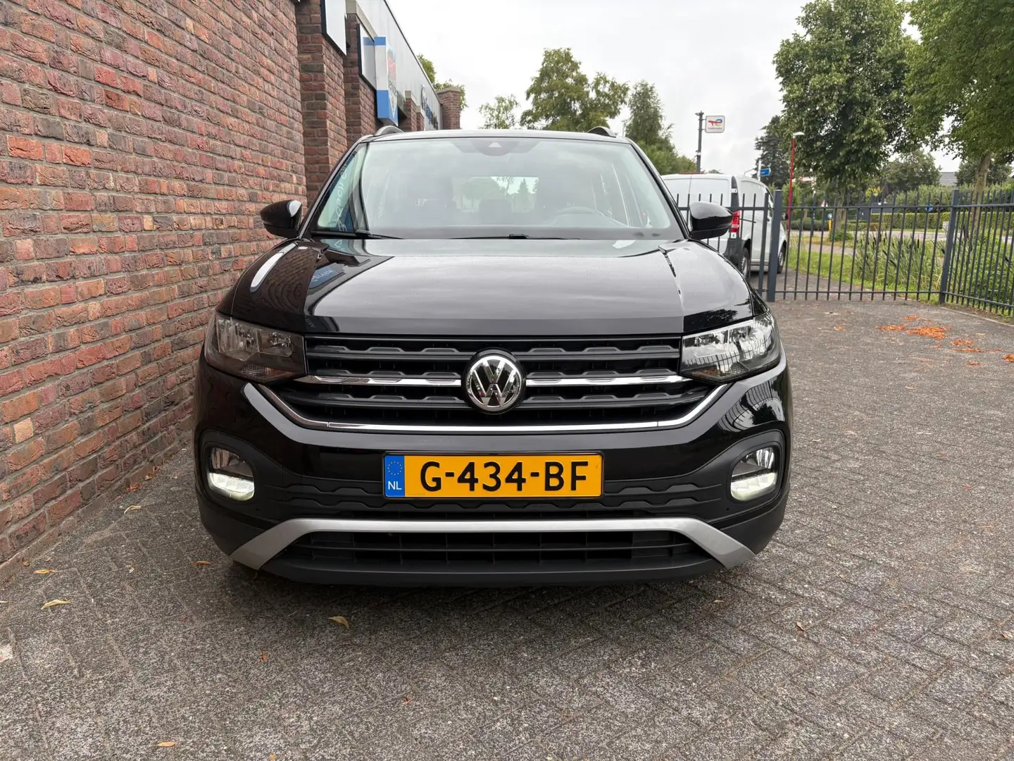 Volkswagen T-Cross 1.0 TSI Life|Carplay|ACC|Navi Zwart - 2