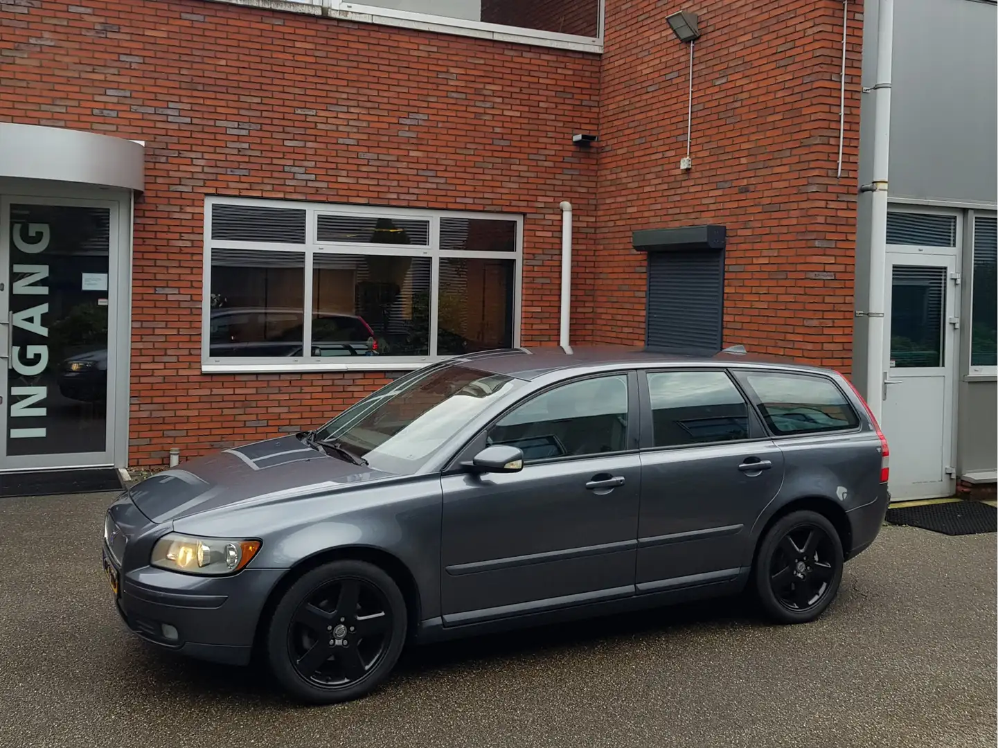 Volvo V50 1.8 Leder Trekhaak 17"Vlg Pdc Cruise Grau - 2