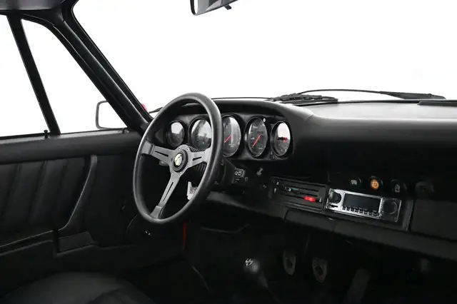 Porsche 911 view 20