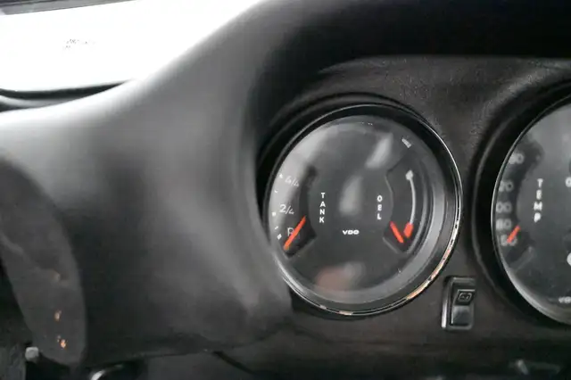 Porsche 911 view 27