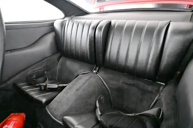 Porsche 911 view 29