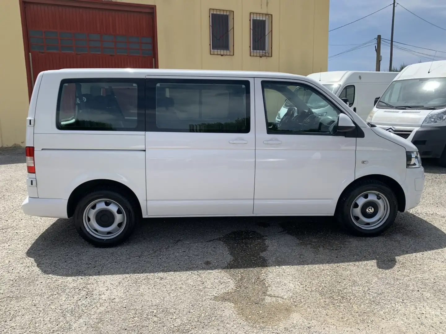 Volkswagen Caravelle Comercial VOLKSWAGEN Industrial Automá Blanco - 2