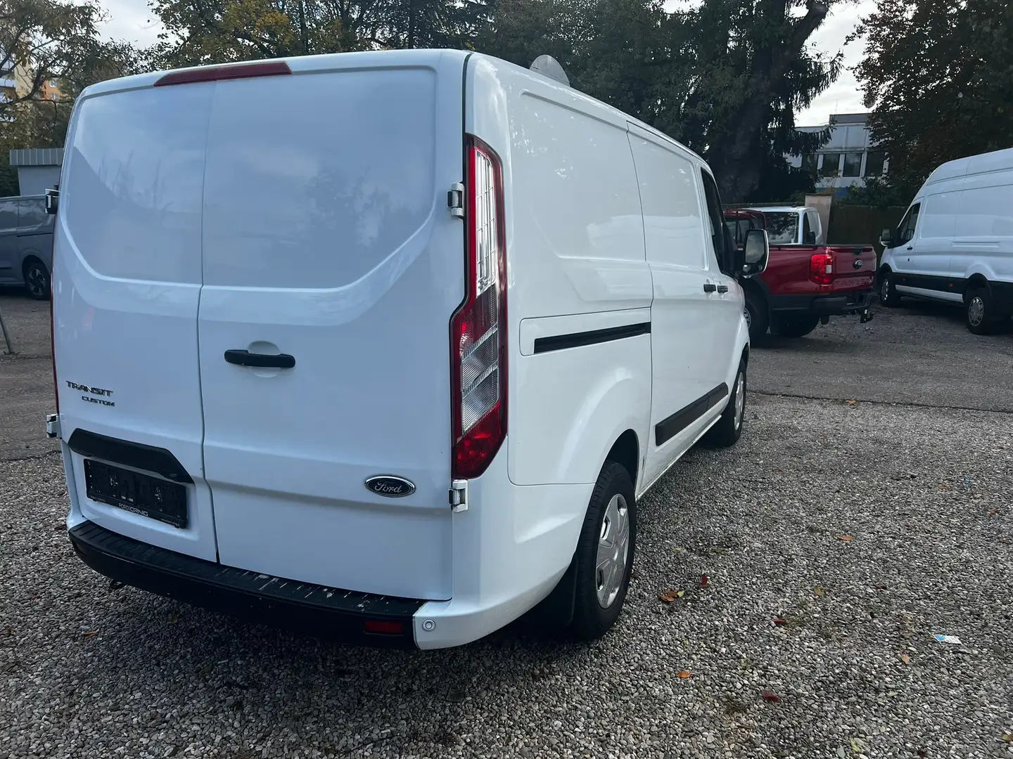 Ford Transit Custom Transit Custom NEUER MOTOR 2,0 L1H1 300 Trend Weiß - 2