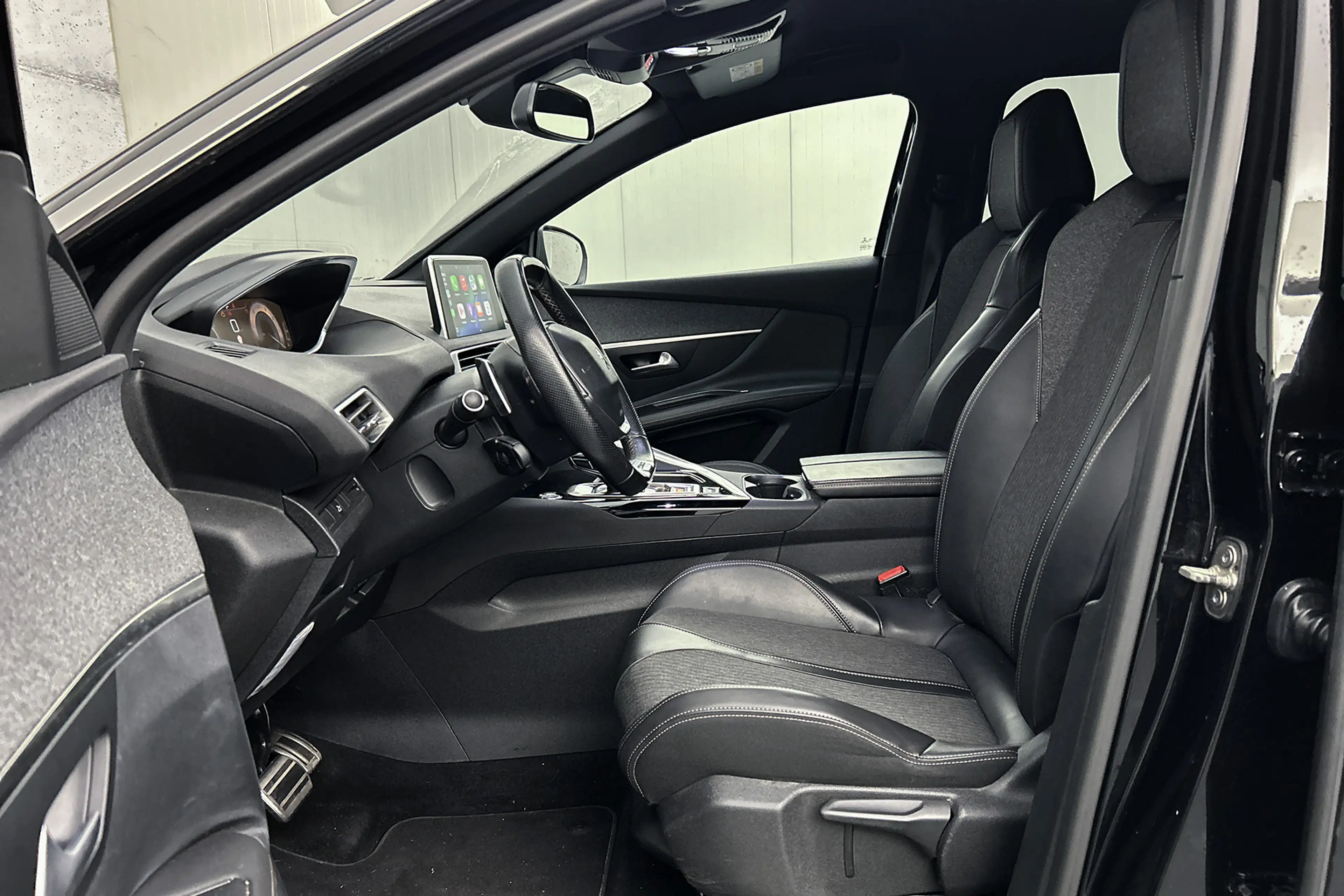 Peugeot 3008 1.6 e-THP GT Line | Trekhaak | Camera | Half leder — photo 27