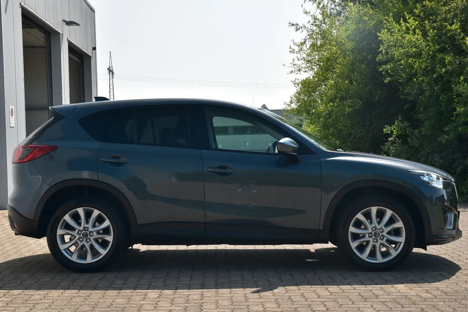 Mazda CX-5 Sports-Line AWD AHK/SHZ/Leder/Bose/Kamera Gris - 2