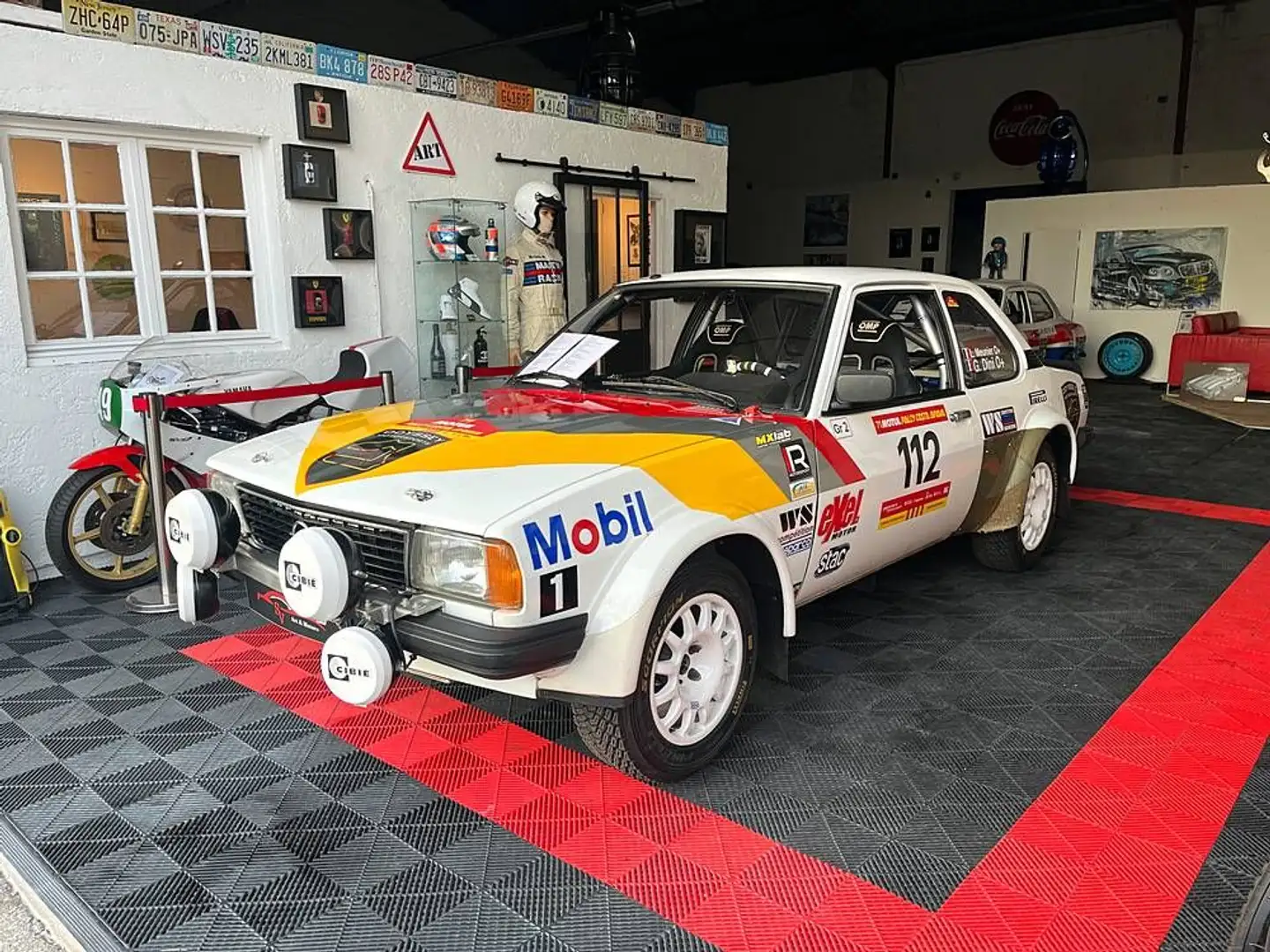Opel Ascona Gr.2 Blanc - 1