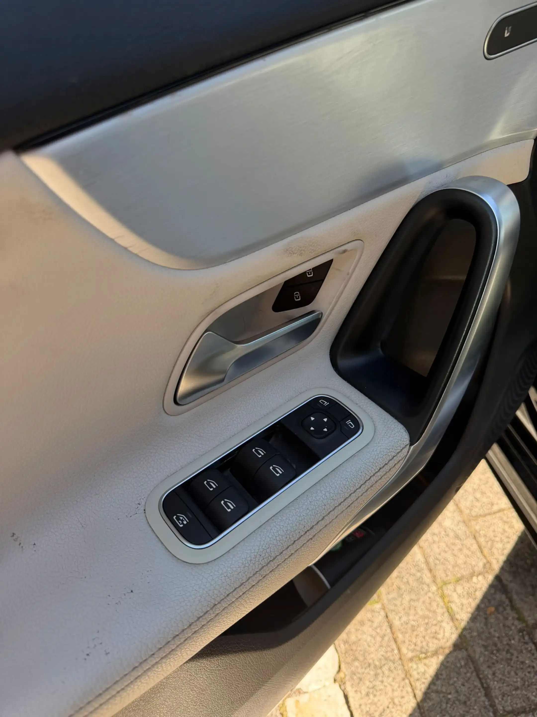 Mercedes-Benz A 220 Premium Plus l PANORAMADAK l MOTOR KAPOT — photo 6