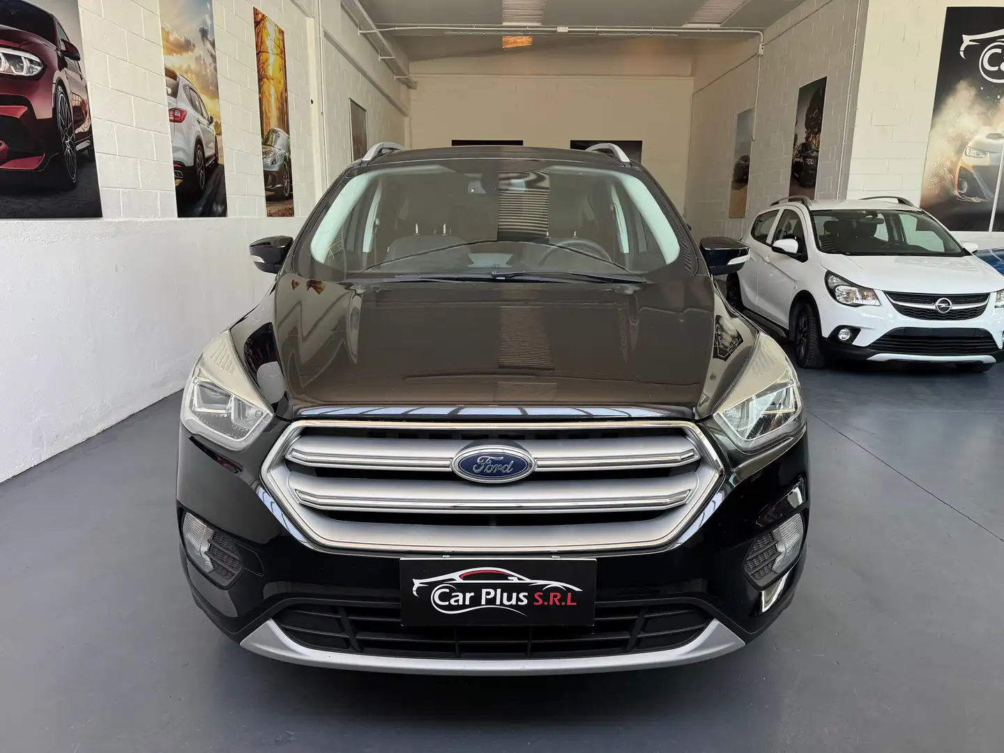 Ford Kuga Kuga 1.5 ecoboost Titanium Business s Zwart - 2
