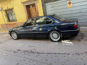 740i Aut.