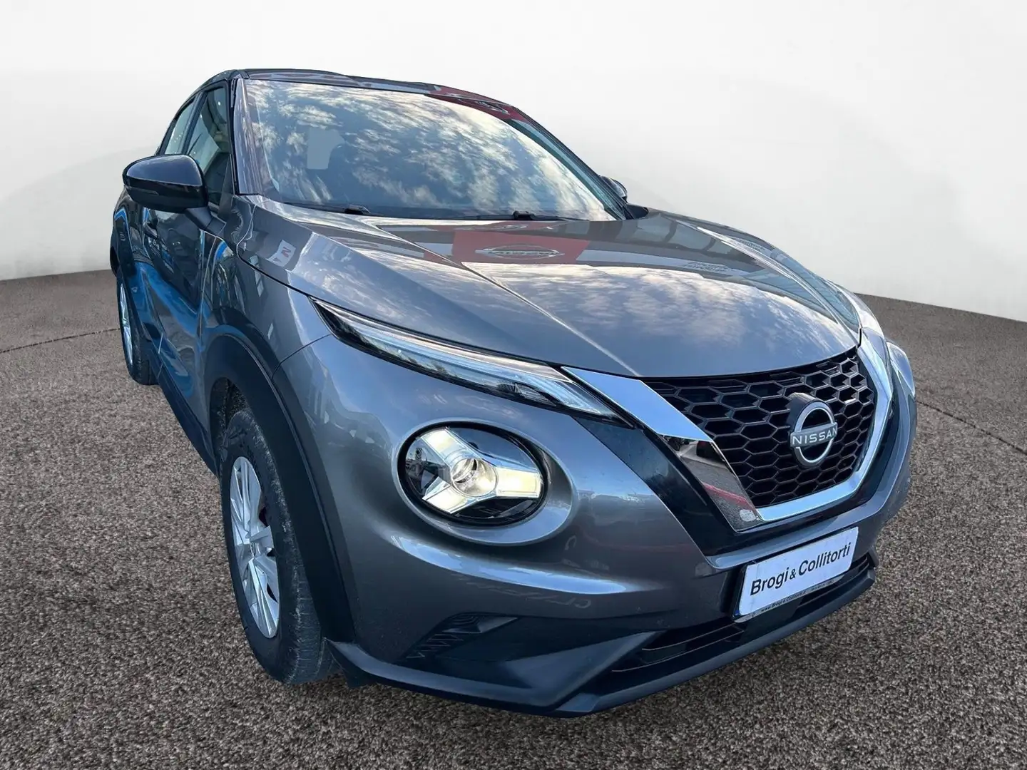 Nissan Juke 1.0 dig-t Visia 114cv Grigio - 1