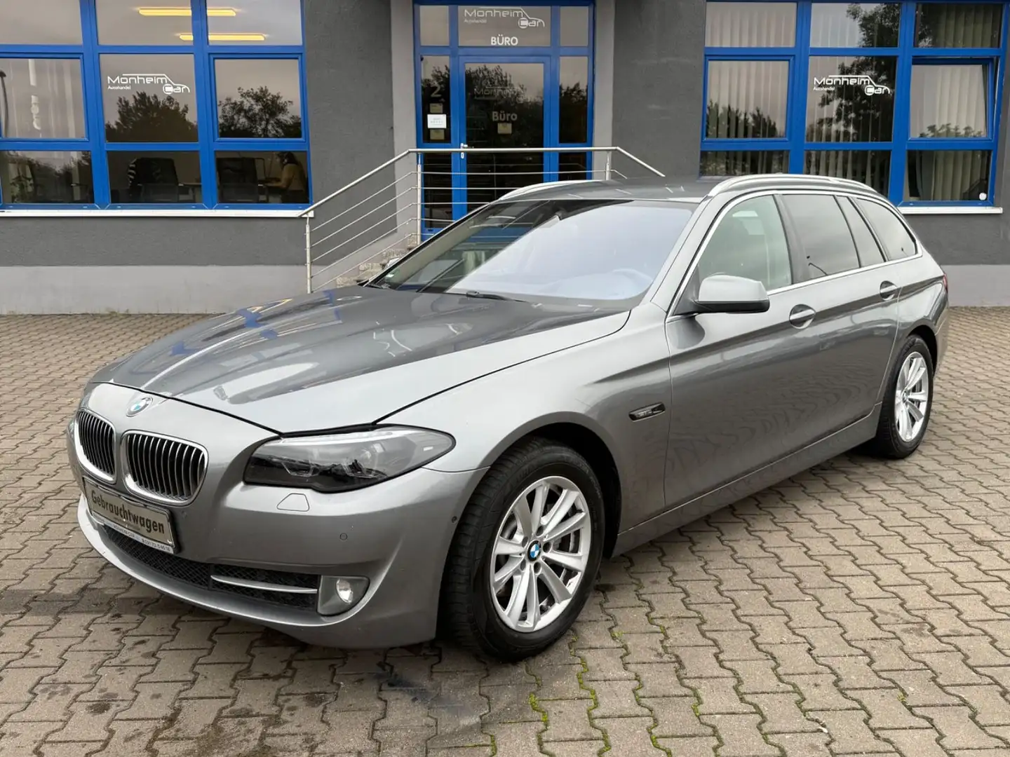 BMW 520 Baureihe 5 Touring 520 d Grau - 1