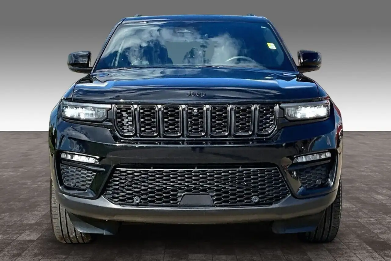 Jeep Grand Cherokee снимка Jeep Grand Cherokee