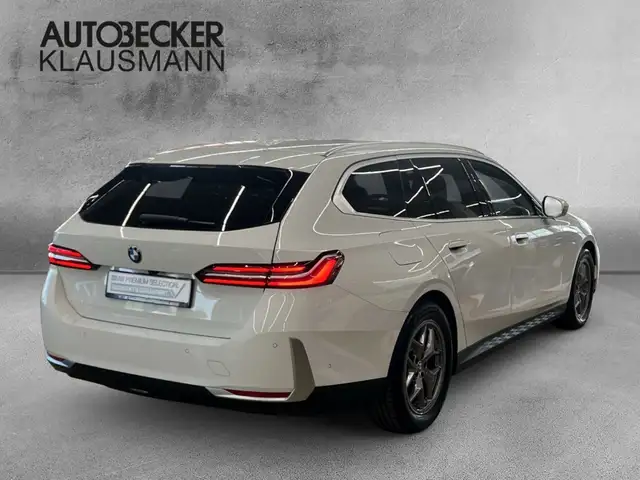 BMW 5 Series view 2