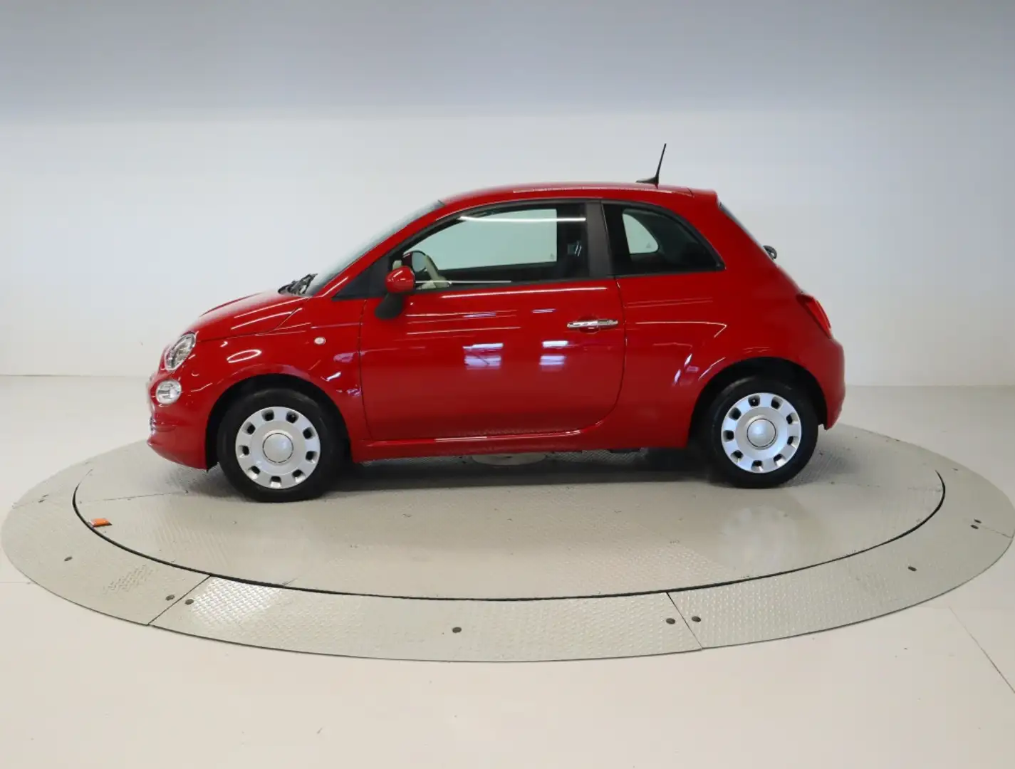 Fiat 500 1.0 MHEV CULT 70 3P Rot - 2