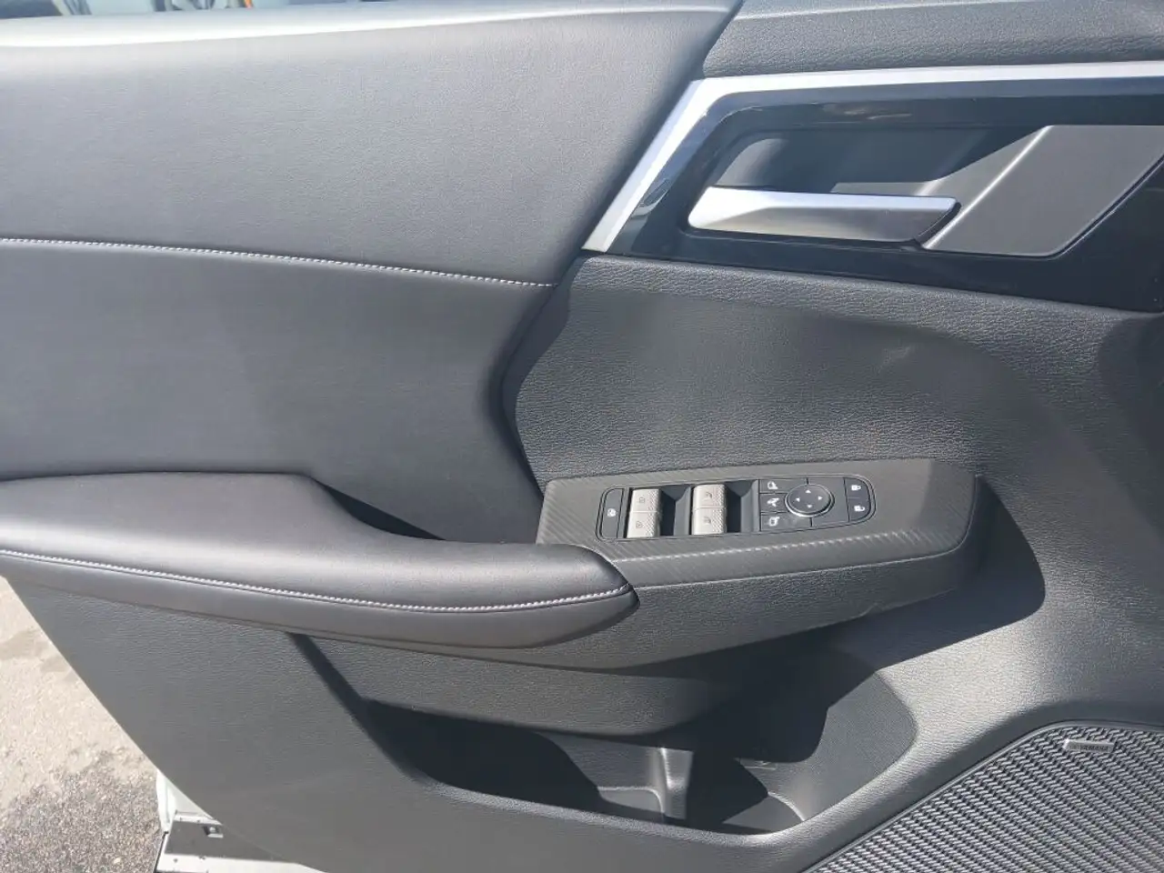 Mitsubishi Outlander снимка Mitsubishi Outlander