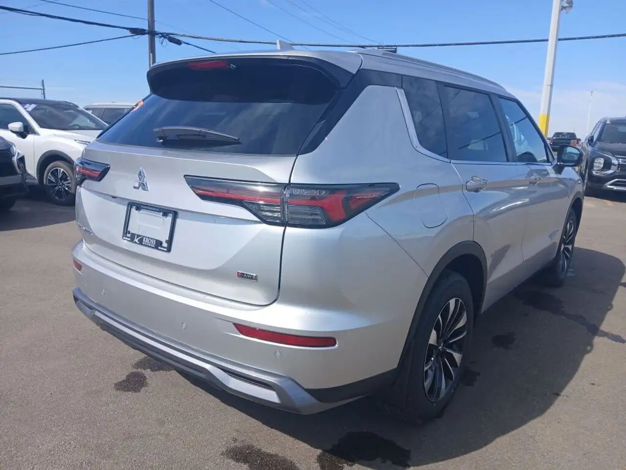 Mitsubishi Outlander снимка Mitsubishi Outlander