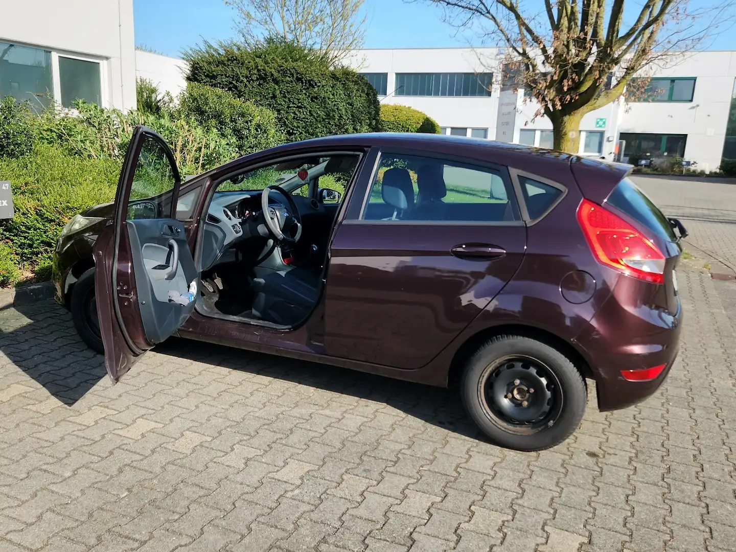Ford Fiesta Fiesta++5-Türer+1.25+Trend Brown - 1