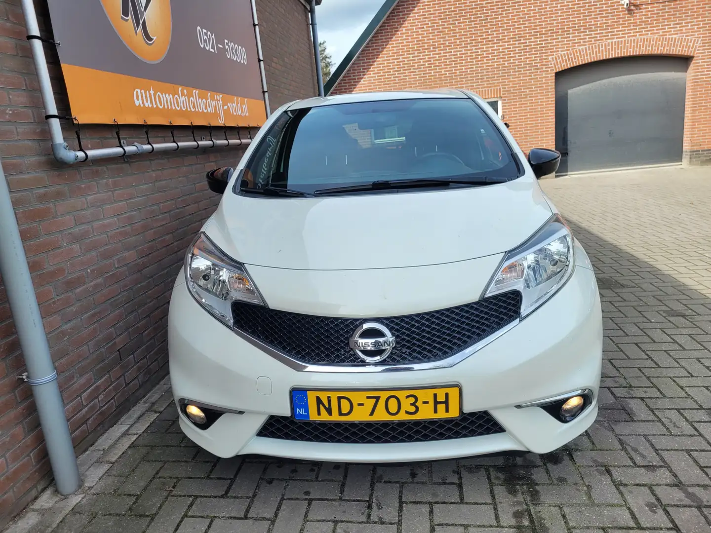 Nissan Note 1.2 DIG-S Black Edition Wit - 2