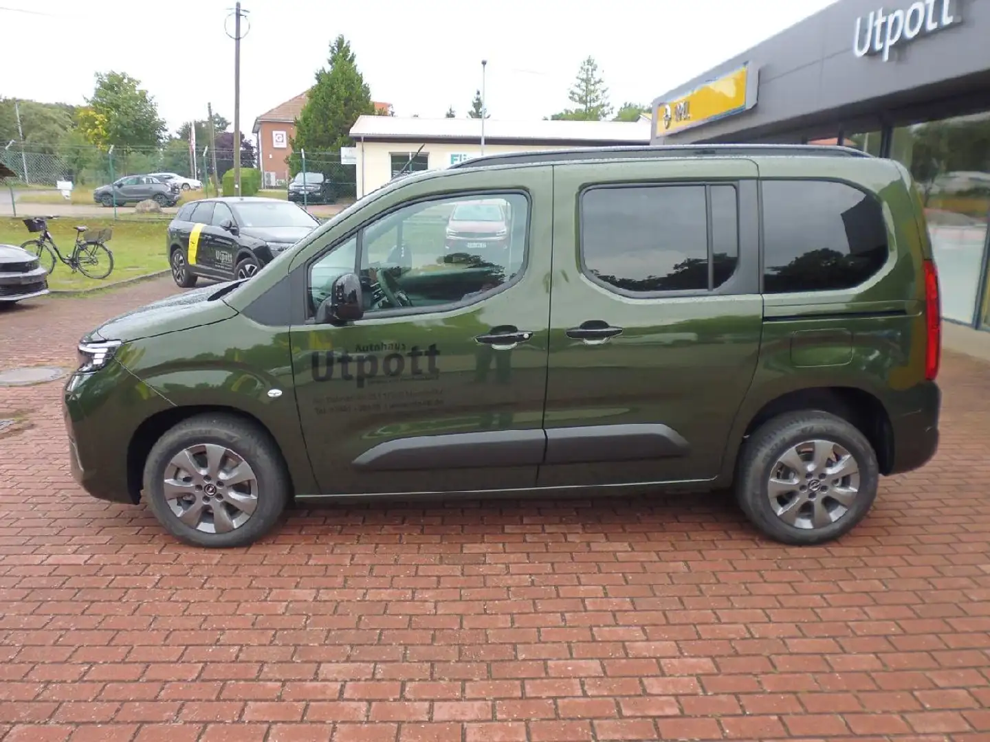 Opel Combo-e Life Edition N1 Зелений - 2