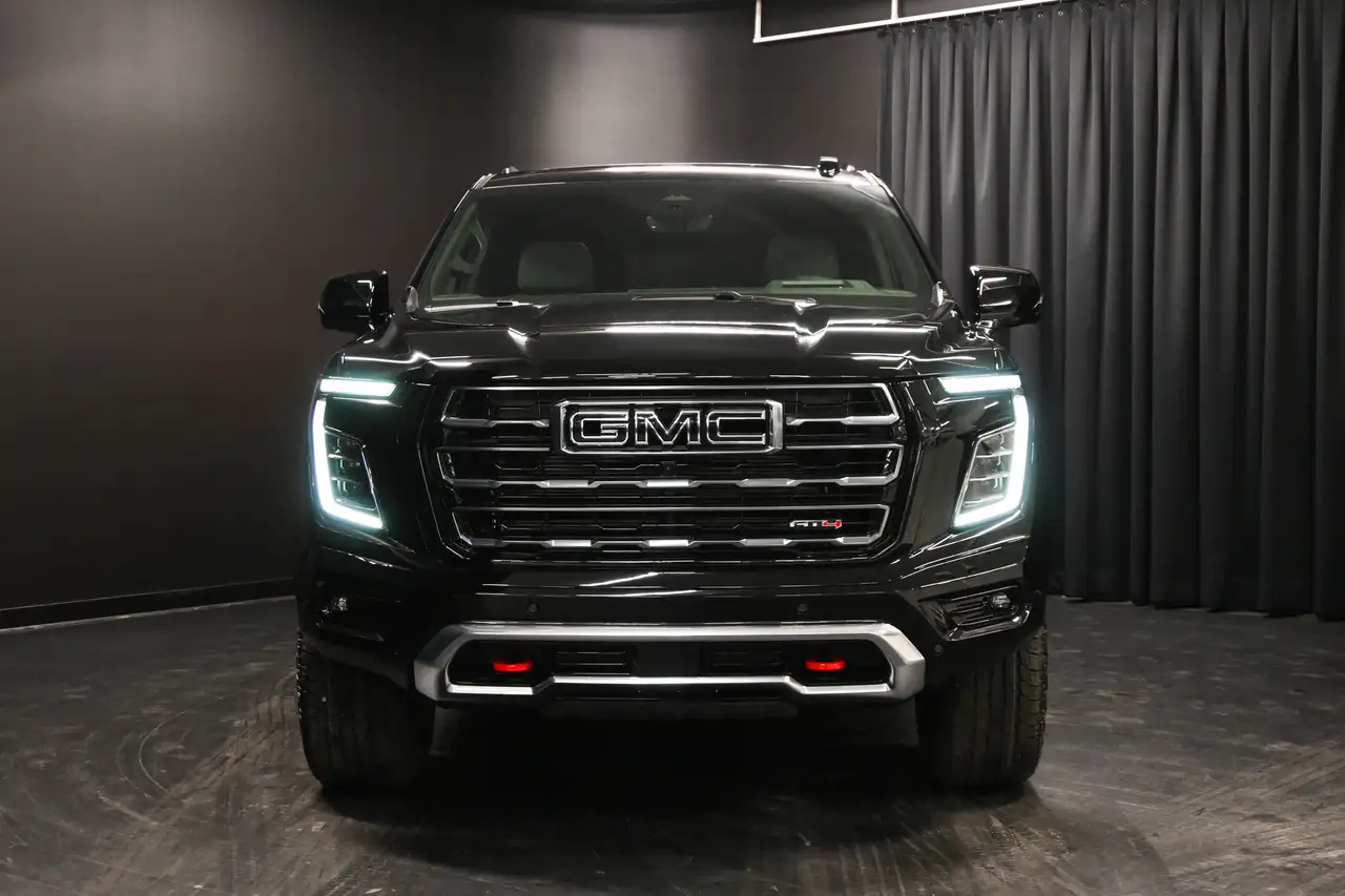 GMC Yukon снимка GMC Yukon