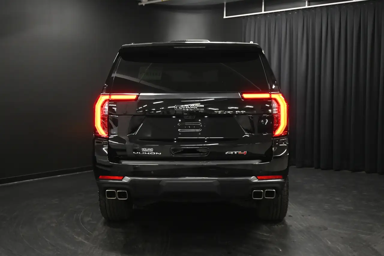 GMC Yukon снимка GMC Yukon