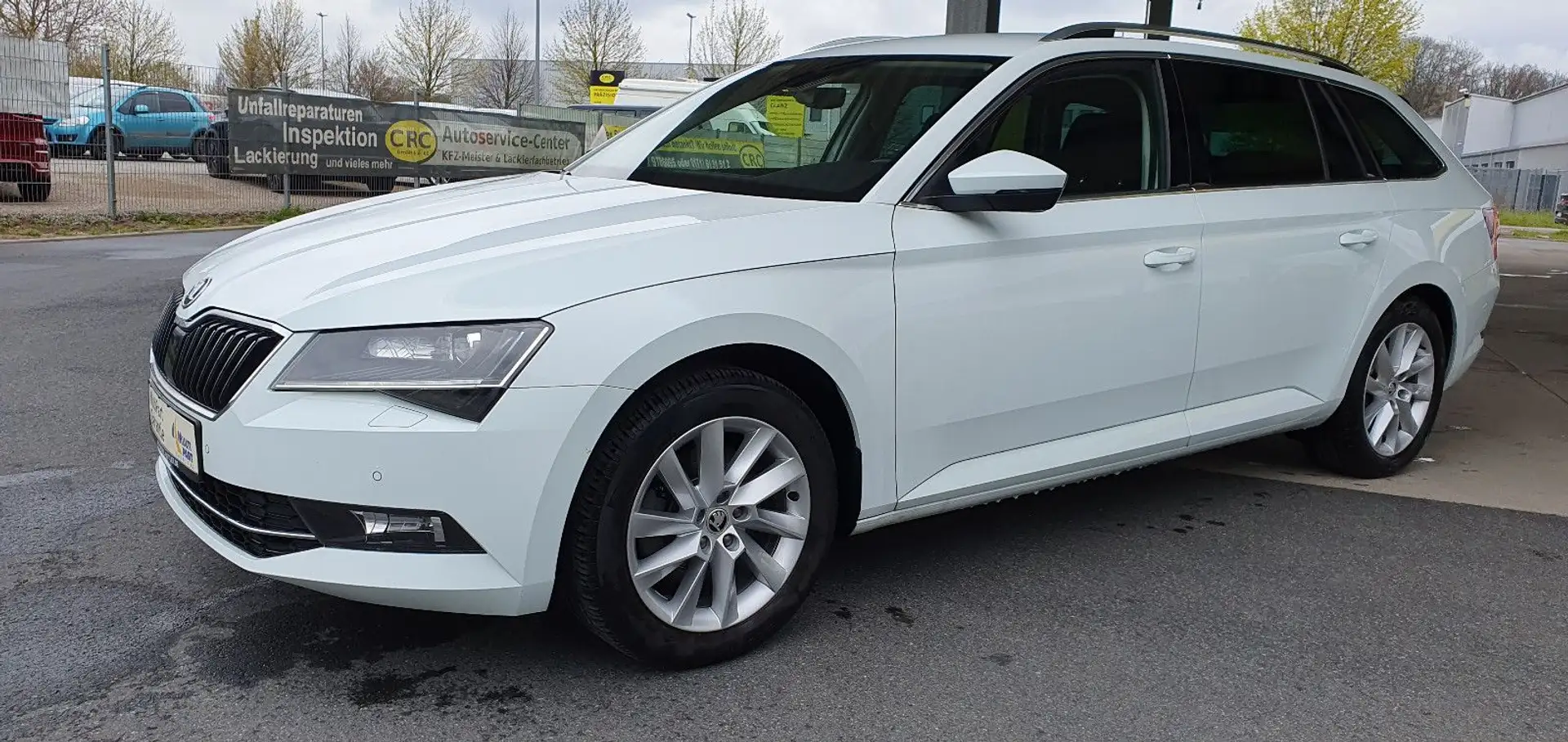 Skoda Superb 2.0/Navi/SHZ/Ab.Tempo/LED/220PS/Garantie Weiß - 2