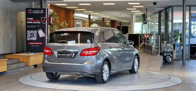 Mercedes-Benz B-Class view 7