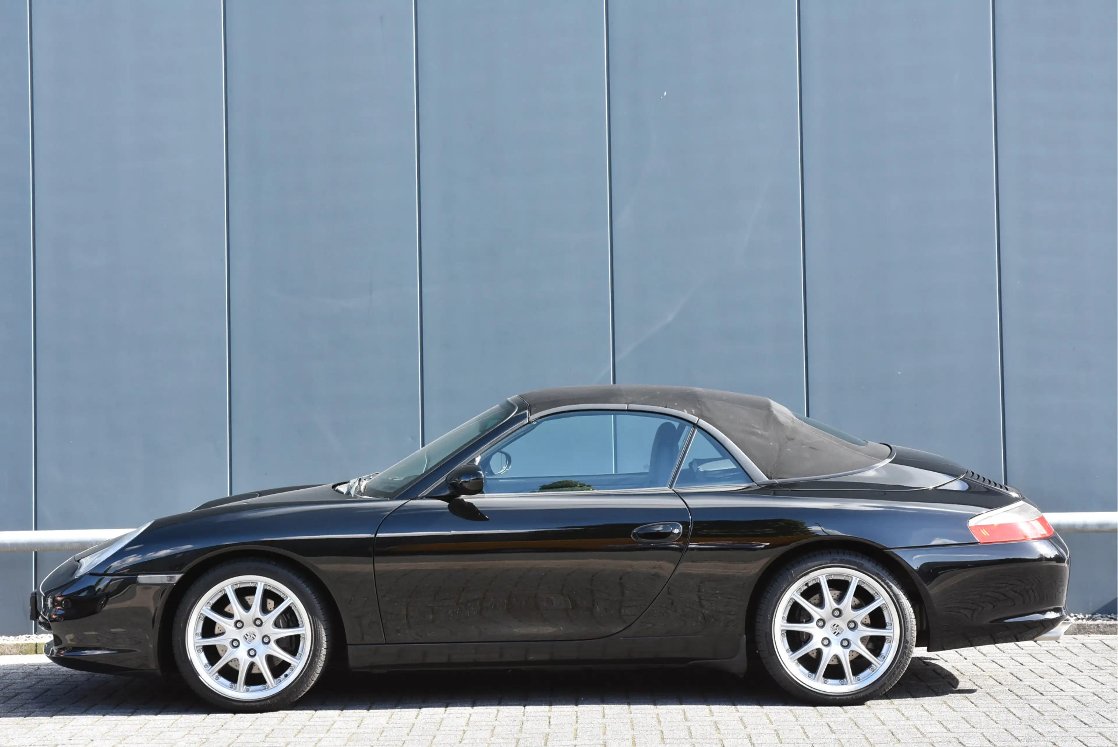 Porsche 996 996.2 Cabrio 3.6 Carrera — photo 5