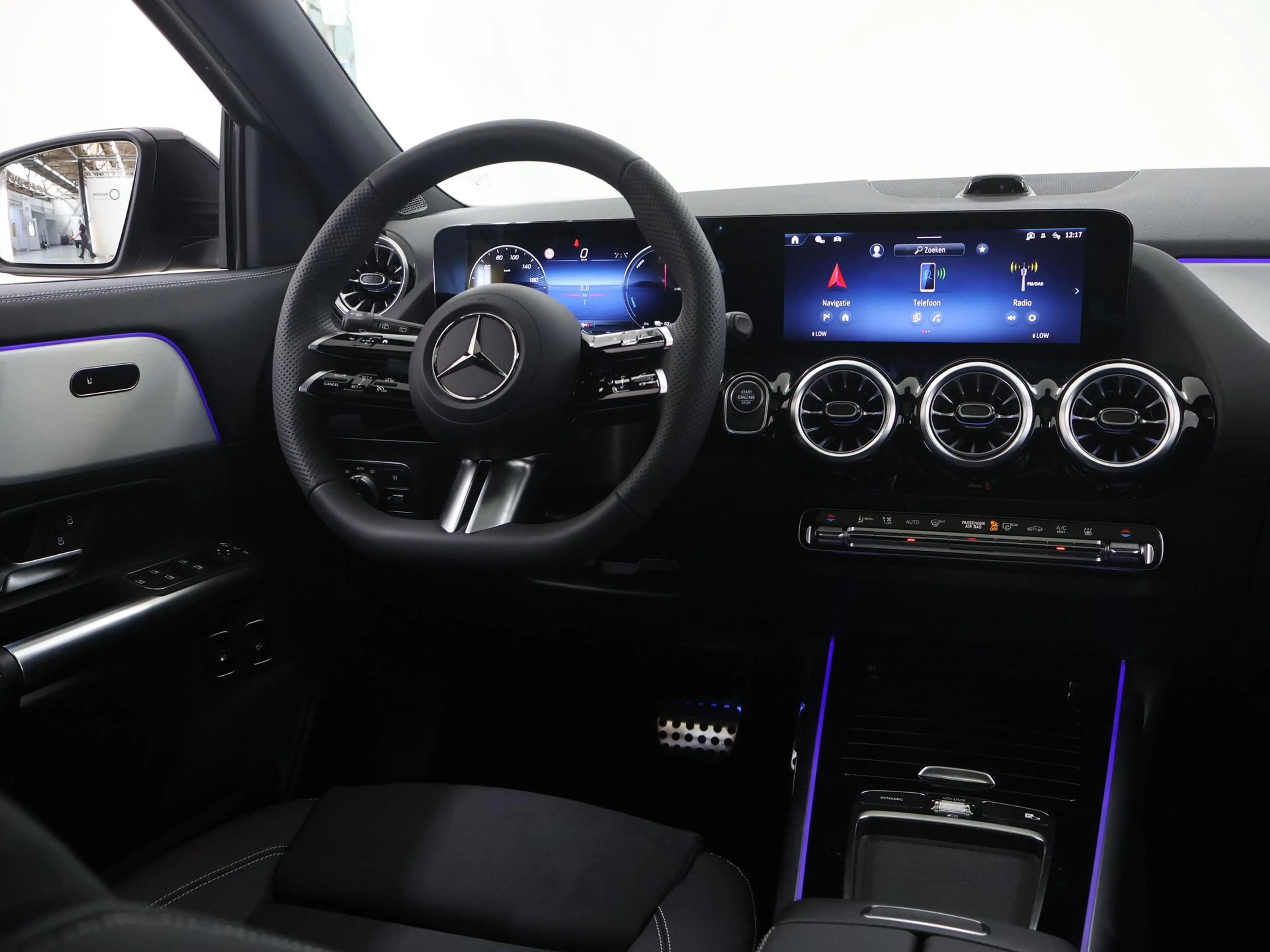 Mercedes-Benz GLA 250 250e 140 Years Edition | 20"LM velgen | AMG line | — photo 9