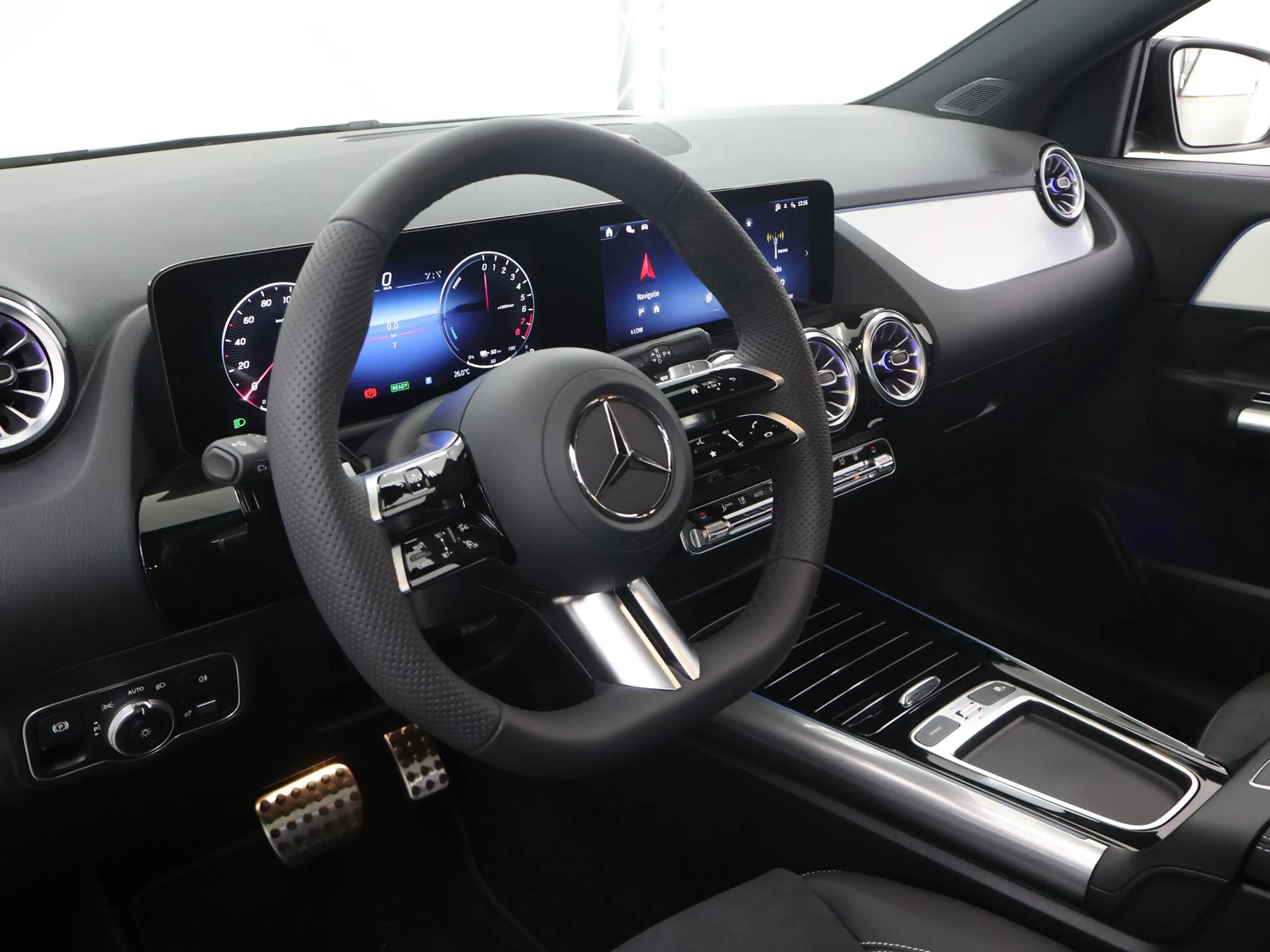 Mercedes-Benz GLA 250 250e 140 Years Edition | 20"LM velgen | AMG line | — photo 7