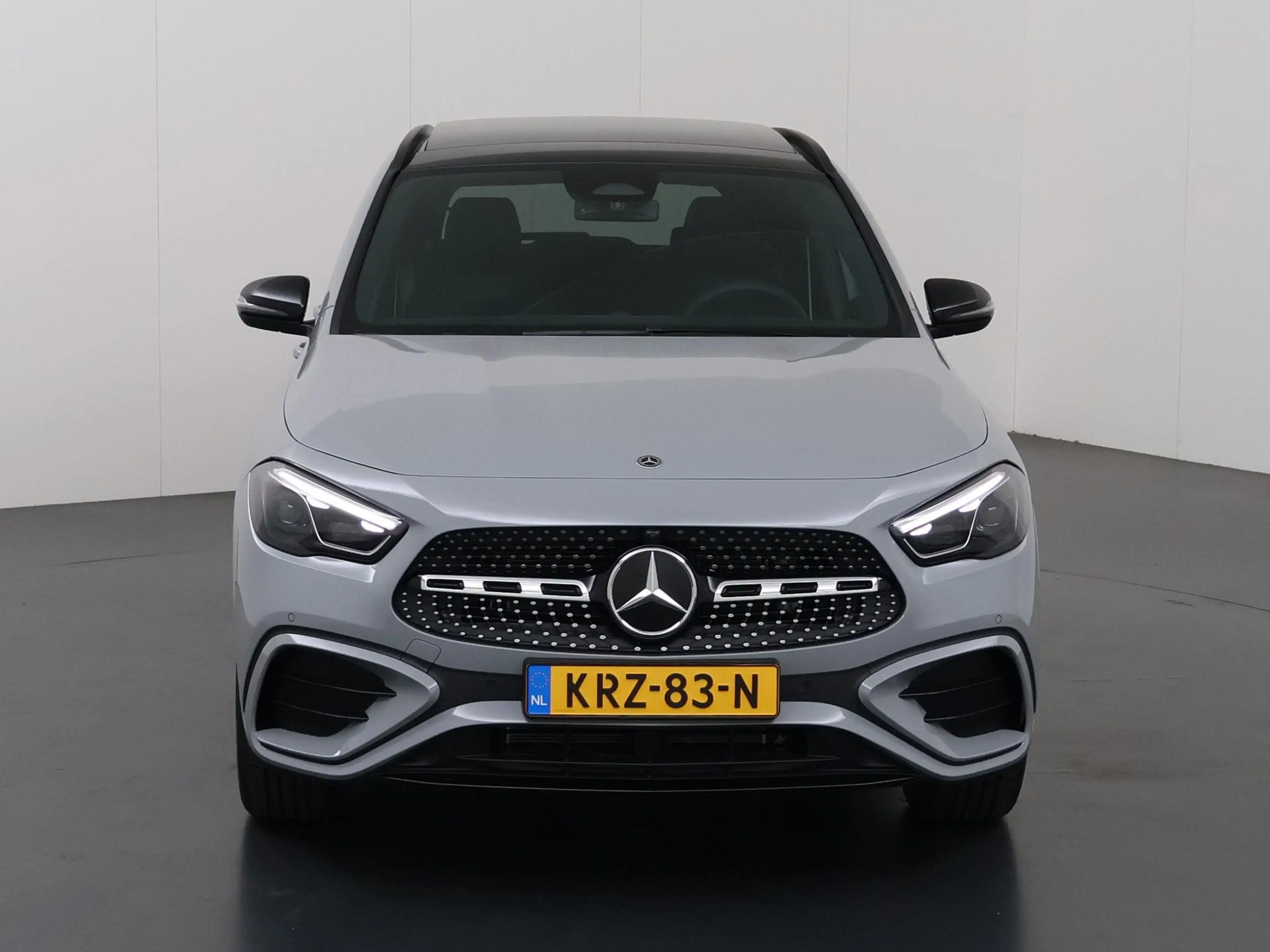 Mercedes-Benz GLA 250 250e 140 Years Edition | 20"LM velgen | AMG line | — photo 3