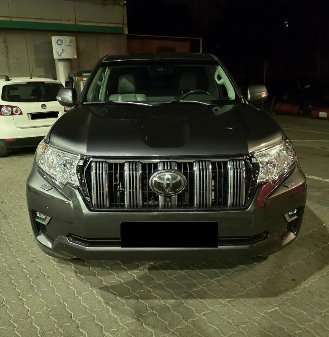 Toyota Land Cruiser Land Cruiser 3p 2.8 d-4d Active+ auto Grigio - 2