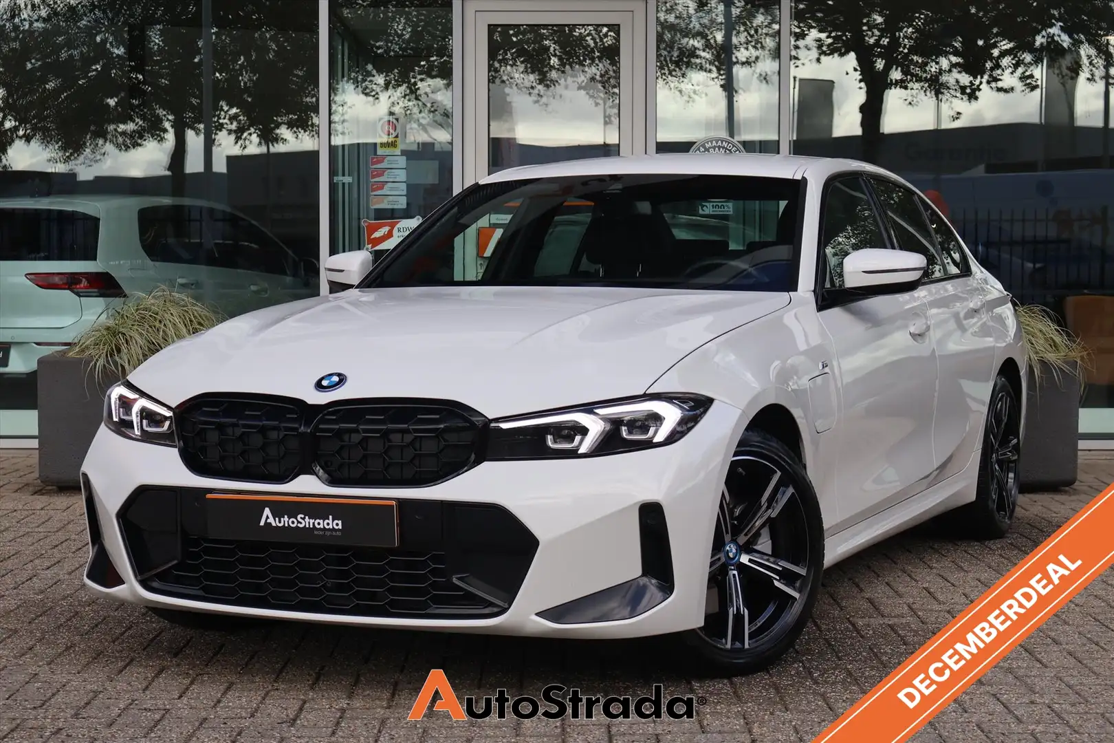 BMW 320 3-Serie (g20) 320e M-Sport 204pk | Carplay | LED | Wit - 1