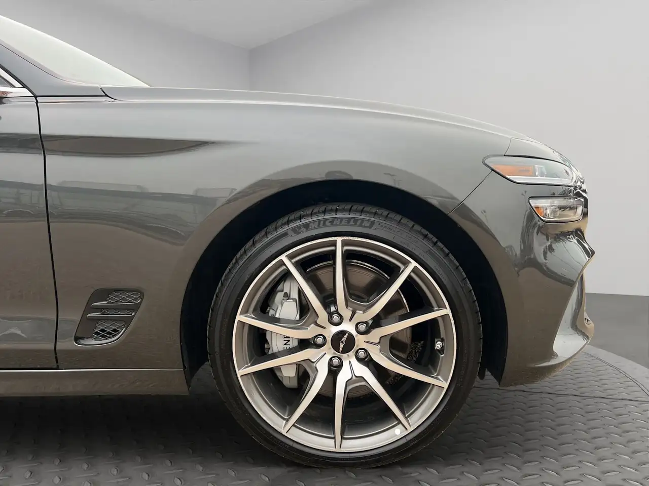 Genesis G70 снимка Genesis G70