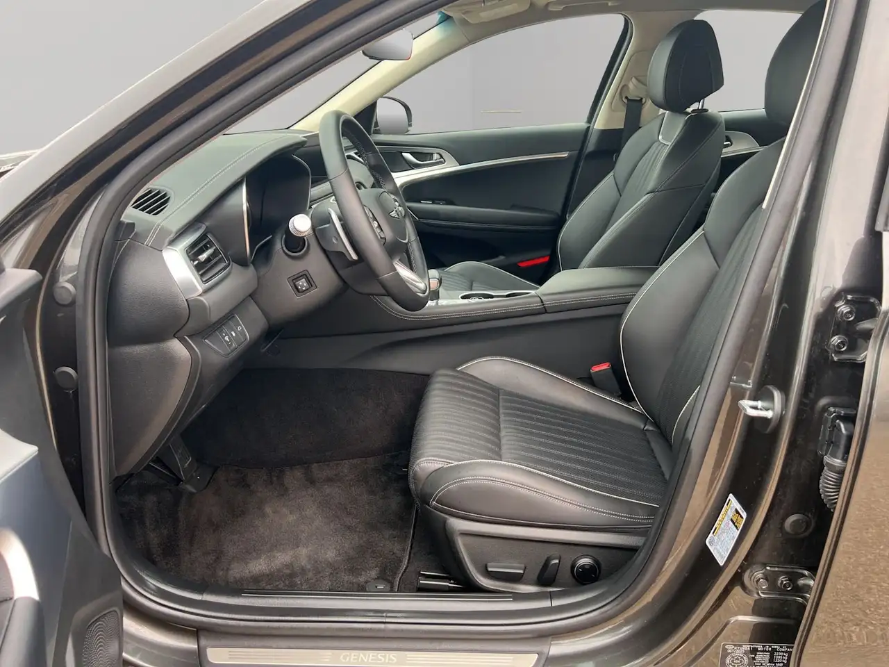 Genesis G70 снимка Genesis G70