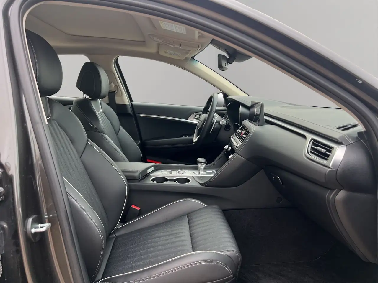 Genesis G70 снимка Genesis G70