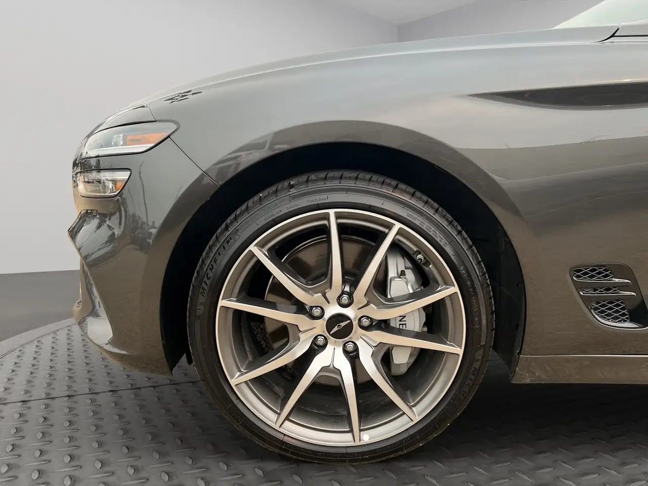 Genesis G70 снимка Genesis G70
