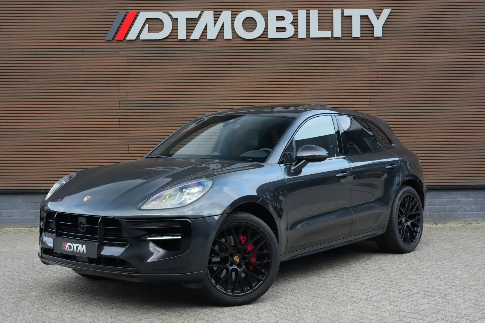 Porsche Macan 2.9 GTS Luchtvering | Panorama | Sport Chrono | Sp Grau - 1