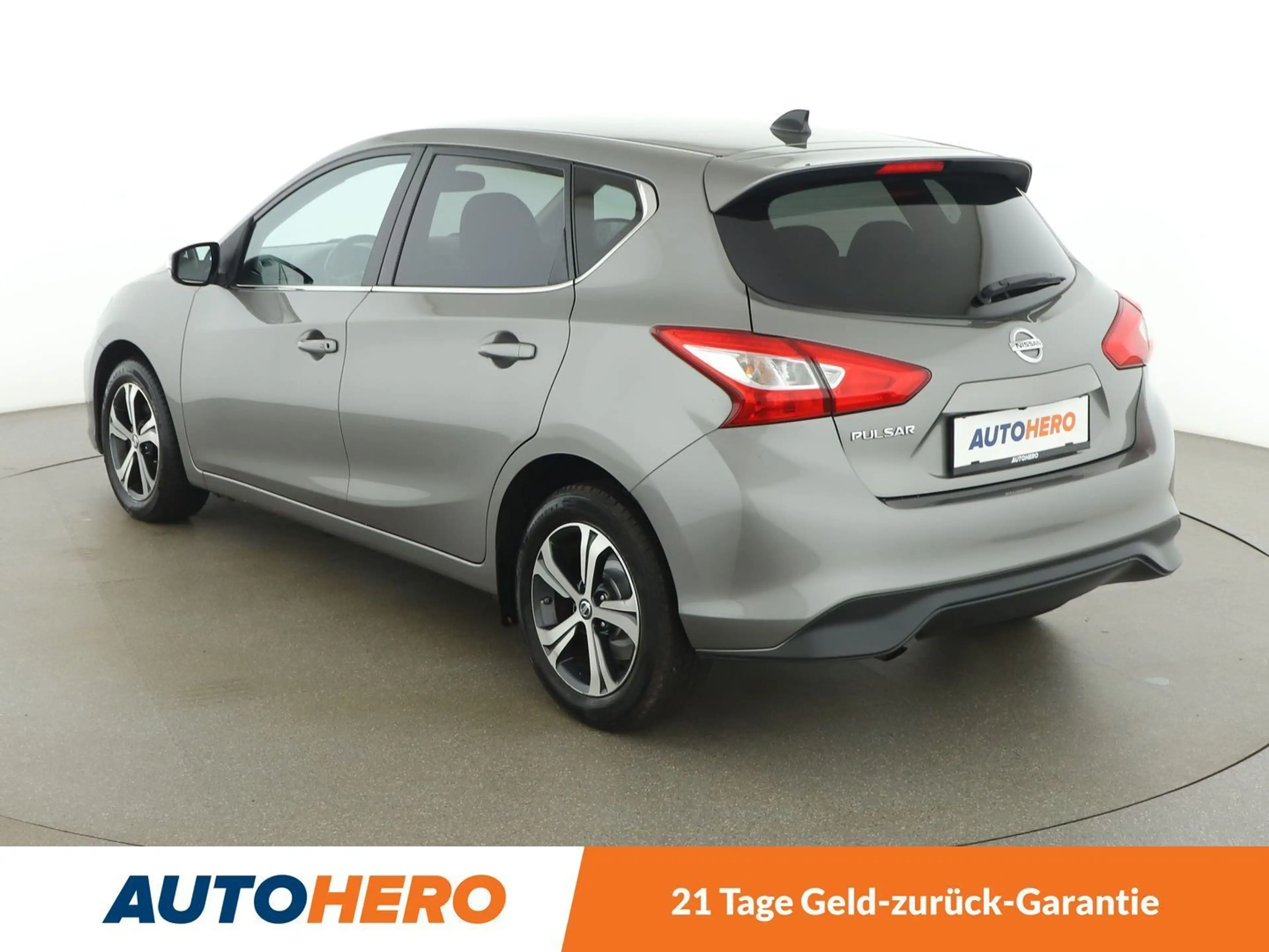 Nissan Pulsar 1.2 Acenta Aut. *NAVI*TEMPO*SHZ*CAM* — photo 4